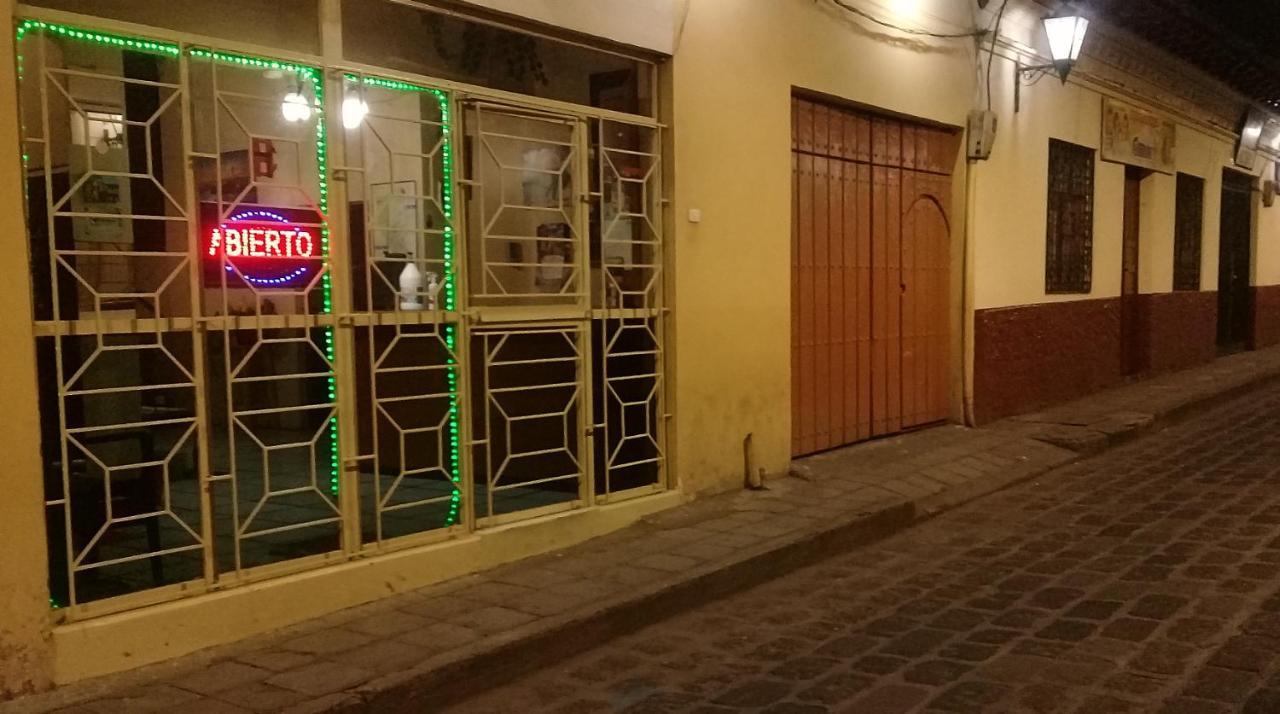 Hotel Central ラタクンガ エクステリア 写真